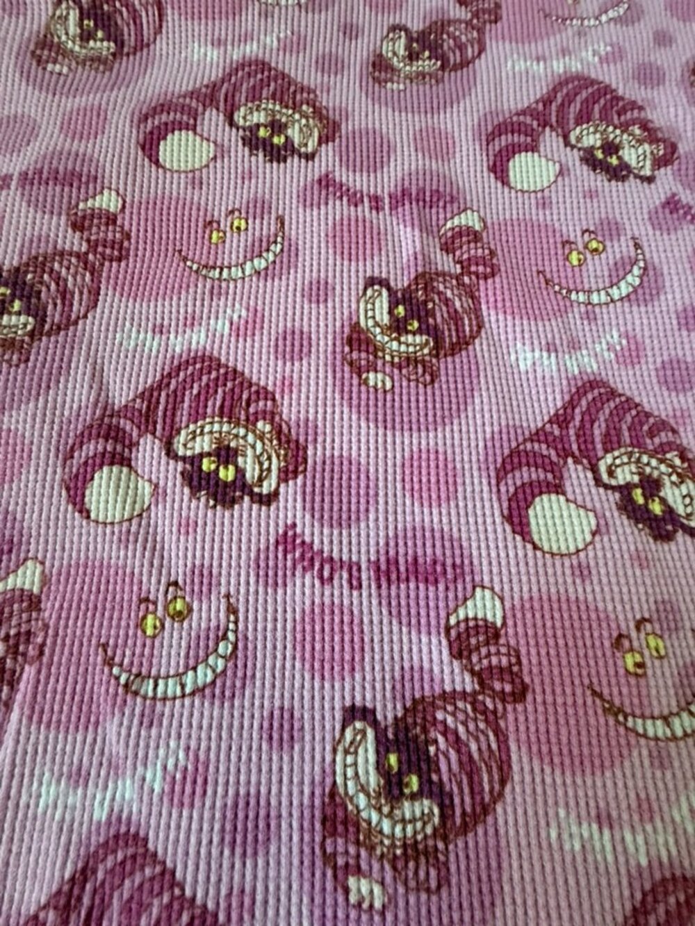 Disney Store Womens L/XL Cheshire Cat Thermal PJ Set Shirt Crop Pant Pajama pink - Picture 3 of 6